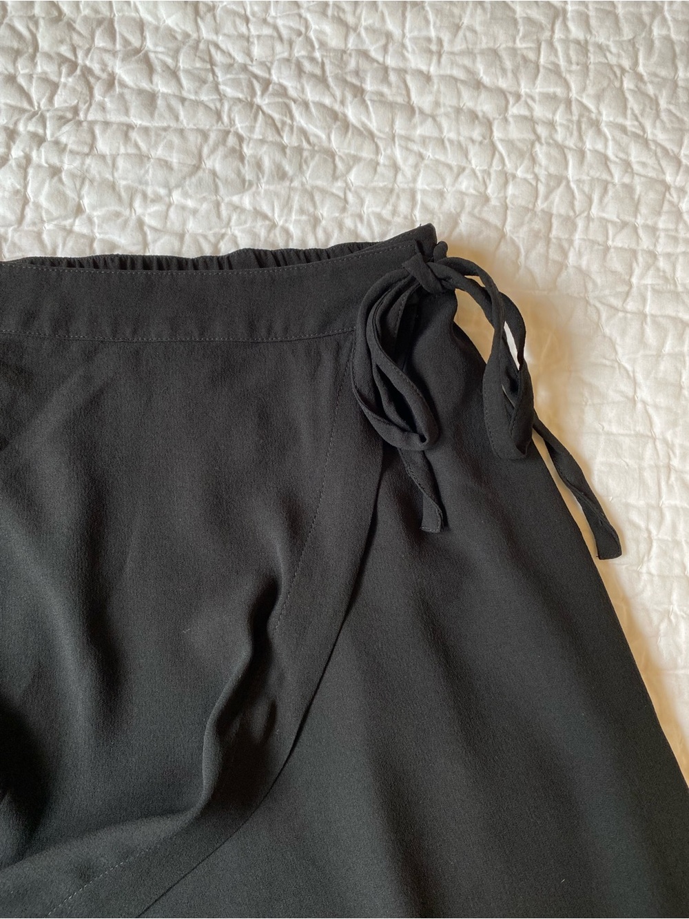 Eileen Fisher Black 100% silk Elastic-Waist wide leg faux wrap pants - Picture 2 of 8